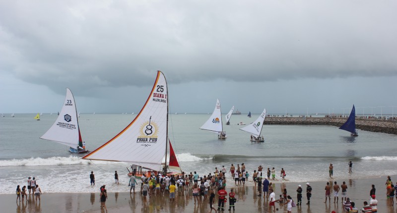 Personalidades cearenses serão agraciadas com comenda Amigo do Pescador durante Circuito Cearense de Jangadas