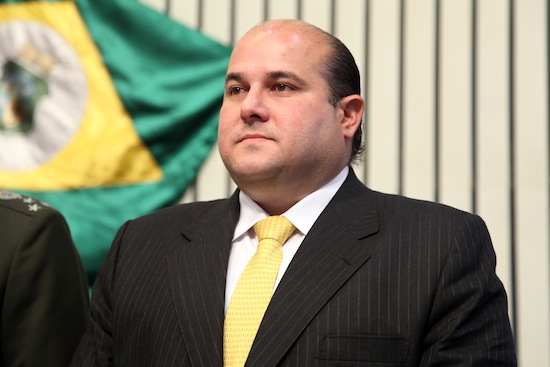 Roberto Cláudio mantém diálogo com universidades