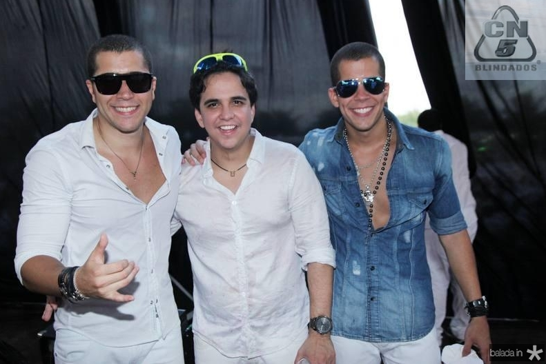 Oito7Nove4 anima Réveillon no Colosso Lake Lounge