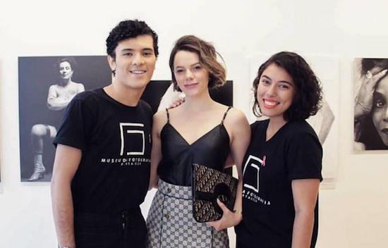 Museu da Fotografia Fortaleza recebe Paulinha Sampaio para talk sobre moda e mídias socias