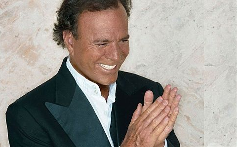 Contagem regressiva para o show de Júlio Iglesias