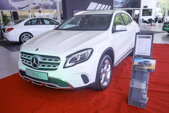 Newsedan arma um get-together em torno da Black Friday