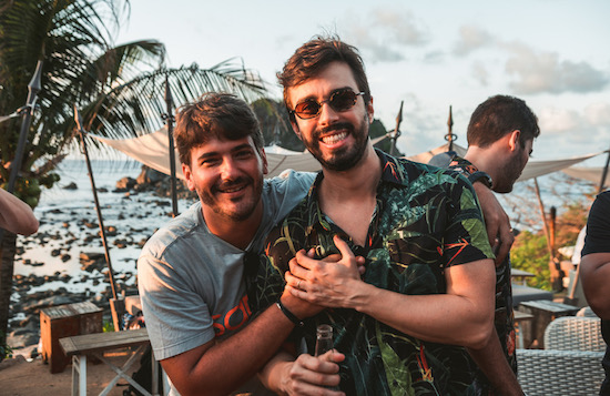 Sócio da Agência Carvalheira, Rafael Lobo troca de idade em Noronha