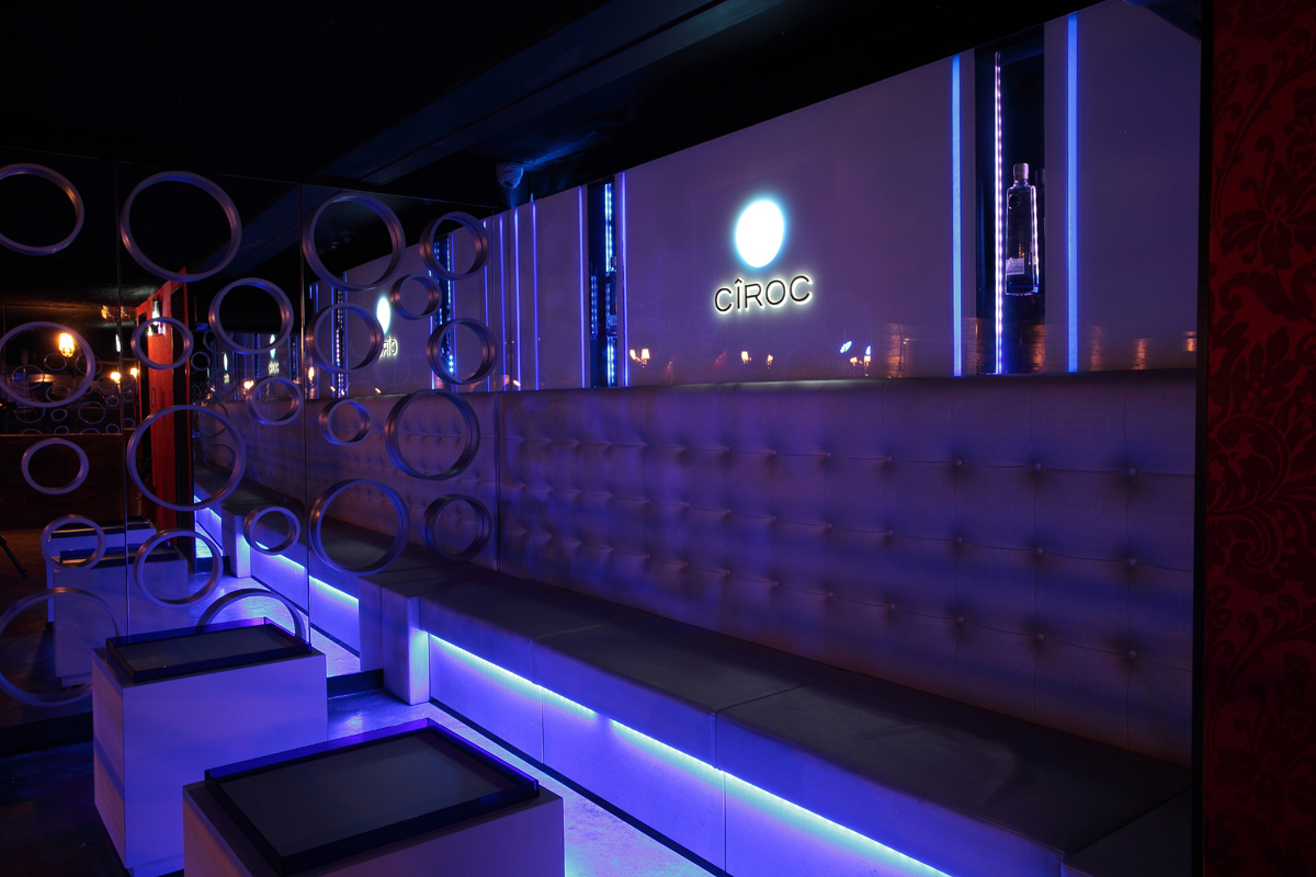 Música boa e agito no meio da semana