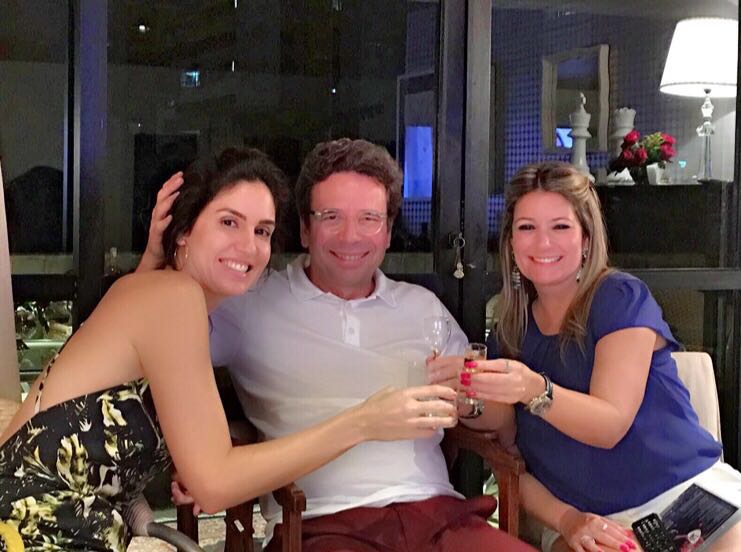 Tatiana Luna abre as portas de seu apê