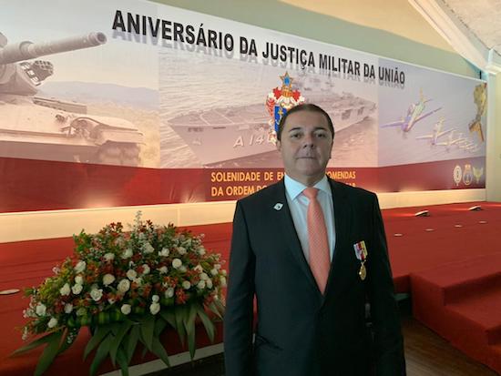 Eliseu Barros é agraciado com a Ordem do Mérito Judiciário Militar, em Brasília