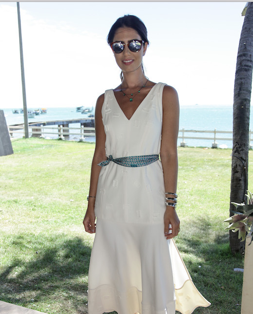 Nicole Pinheiro elege look by Lisieux Maison