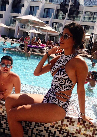 Paloma Fiúza curte altas temperaturas em Ibiza