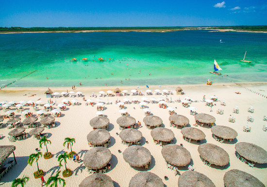 Camilo sanciona lei que cria Destinos Turísticos Regionais