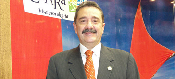 O secretário Bismarck Maia recebe diretor da Band