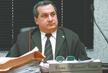 Manoel Veras comemora conquista do TCM-CE