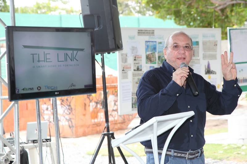 Eugênio Montenegro recebe convidados no brunch de lançamento do Edifício The Link