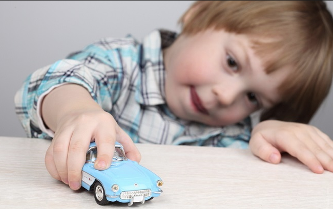 Crianças também têm vez no Salão do Automóvel 2014