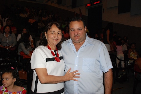 Dias de Sousa é anfitriã do projeto Descobrindo Saberes