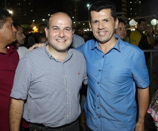 Prefeito Roberto Cláudio inaugura duas Areninhas na Praia do Futuro