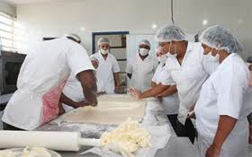 M. Dias Branco recebe homenagem do Cesa