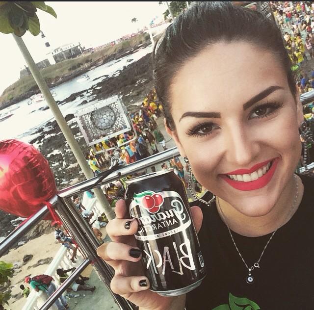 Guaraná Antarctica Black aterrissa no Ceará