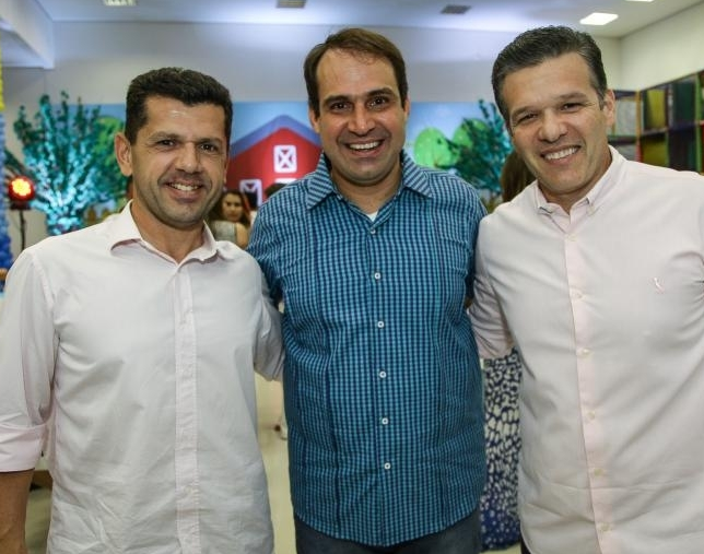 Salmito Filho anuncia homenageados com a Medalha Boticário Ferreira