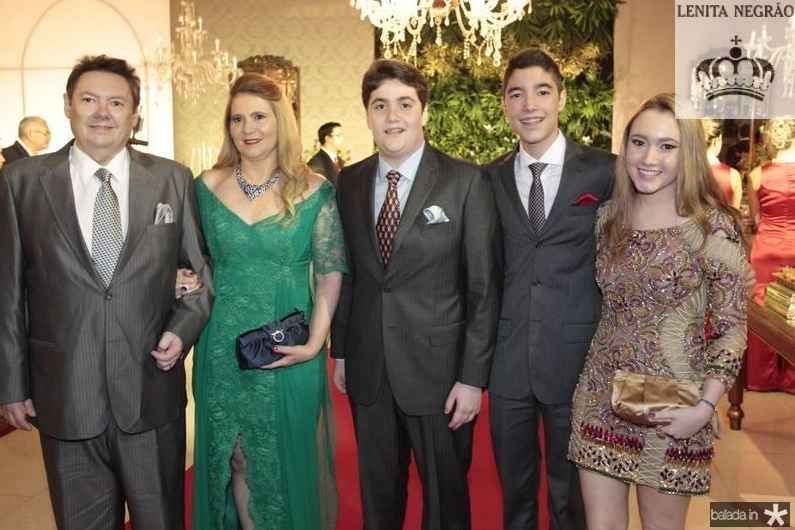 Vai rolar a festa! Os detalhes dos 15 anos dos netos de Ivens Dias Branco