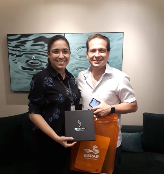 Humberto Cavalcante recebe as chaves de suas salas comerciais no BS Design