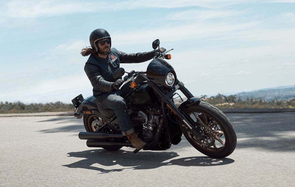 Harley-Davidson lança a Low Rider que dá ideia de pura liberdade