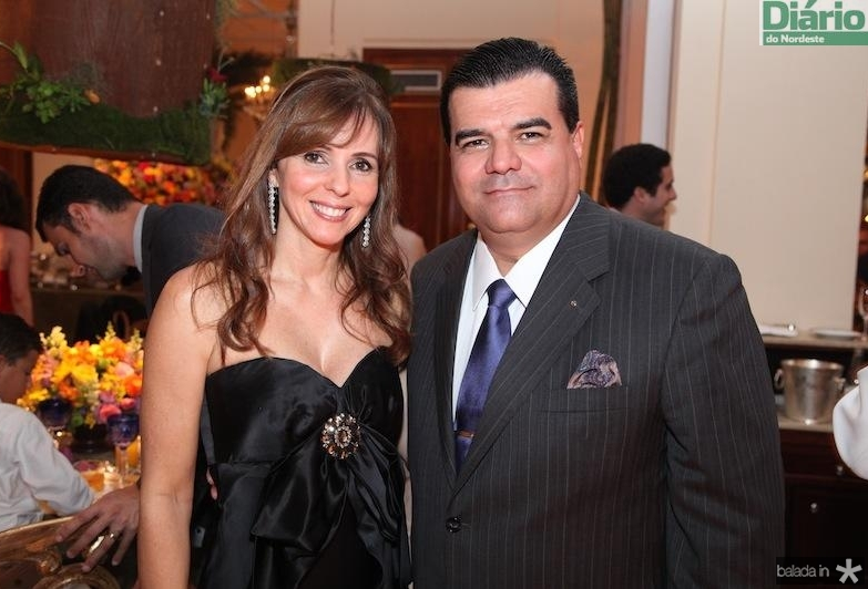 Mercedes-Benz e Ceará Diesel entregam ônibus articulados