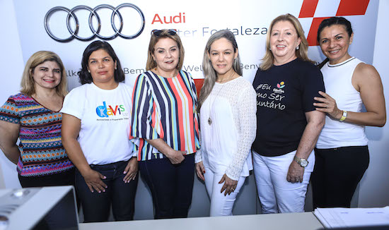 Audi Center Fortaleza e Adroaldo Tapetes encerram bazar solidário com Lady Drive