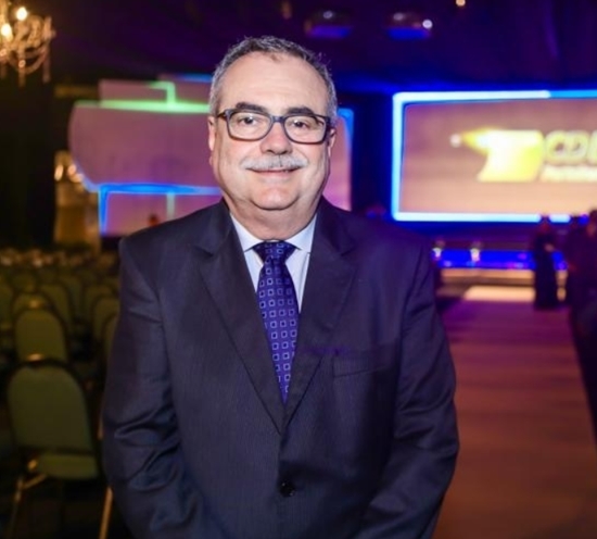 Assis Cavalcante recebe dirigentes do Grupo Sistema Verdes Mares na CDL