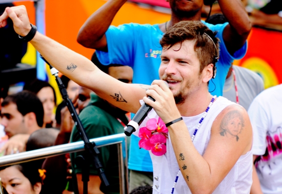 Saulo Fernandes encerra a temporada de 2018 do Bloquinho de Verão