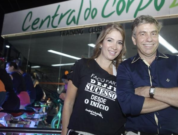 Daniele Holanda comemora quatro anos de sua academia