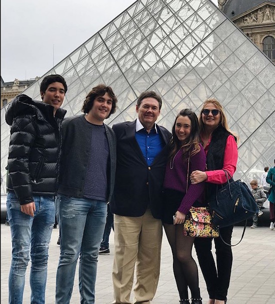 Morgana e Ivens Dias Branco Jr vão ao encontro dos trigêmeos, na Suíça