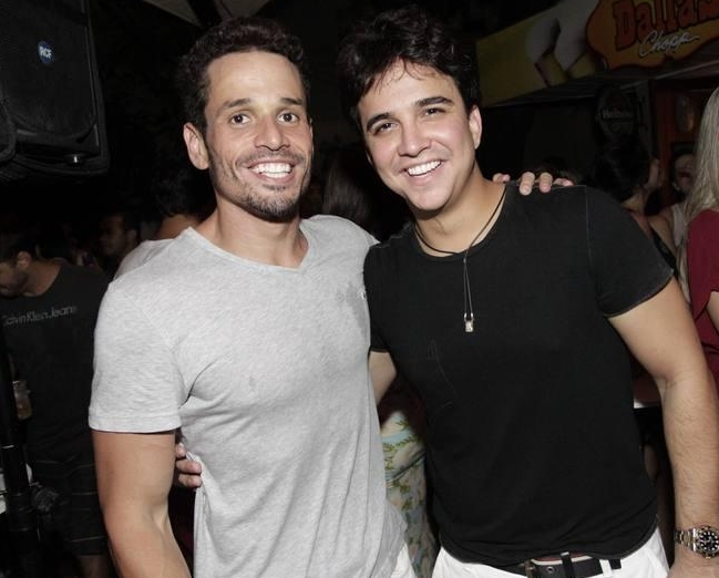 Panta Neto arma ‘despedida das férias’ no Dallas Chopp