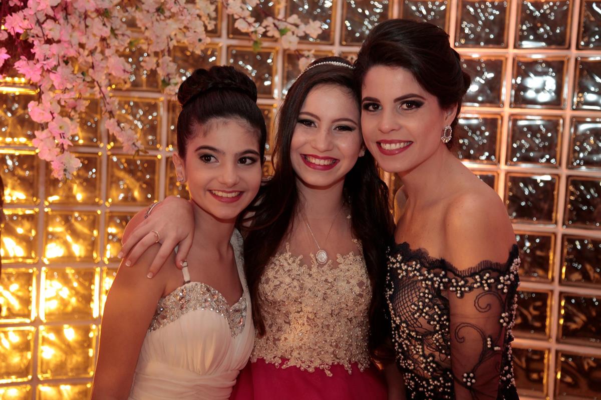 Os 15 anos de Maria Carolina Marinho!