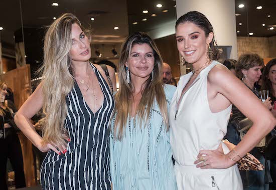 Claudia Jatahy celebra 15 anos da Animale Joias