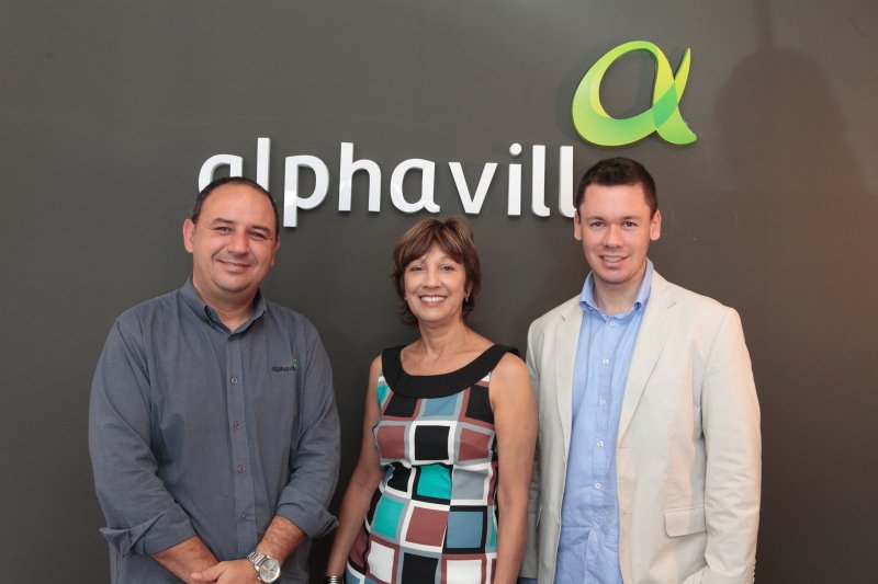 Maria do Rocio Rosário ministra palestra para arquitetos cearenses na Loja Conceito Alphaville