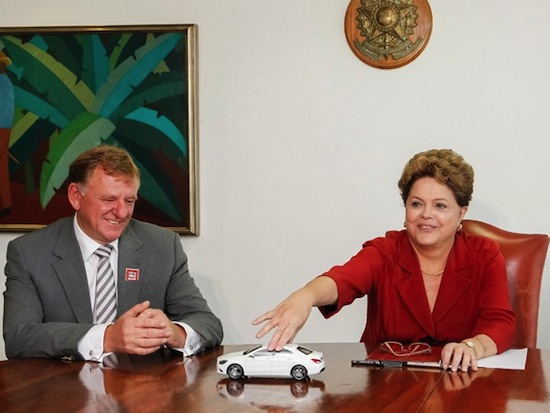 Brasil vai ganhar mais uma fábrica da Mercedes-Benz