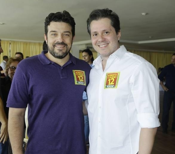 Lívio Parente comemora a abertura da décima loja Parente