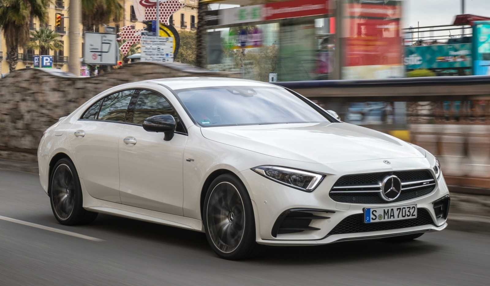 A fera tem nome: Mercedes-AMG CLS 53 e tem data marcada para o Brasil