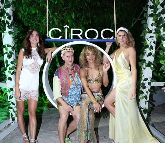 Cîroc arma get-together animado em Trancoso