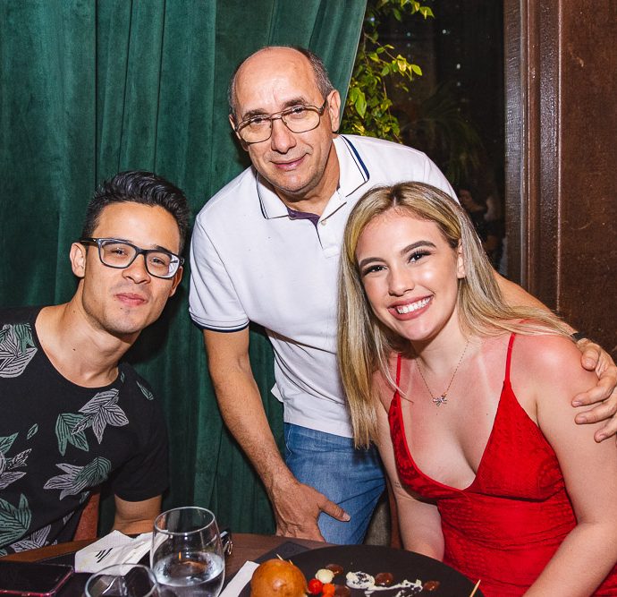 Alex Magalhaes, Giovane Gomes E Giovanna Gomes