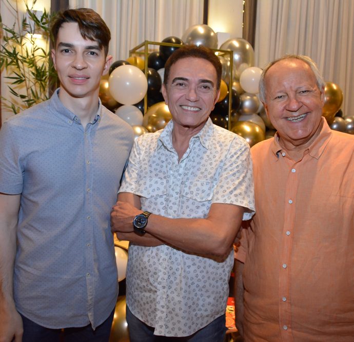 Andre Albuquerque, Marcos Monteiro E Crica Bezerra De Menezes