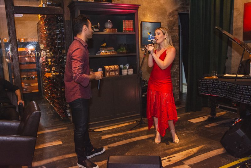 Especial Duetos - Espetáculo da Duetos Escola de Música movimenta o Sótão do Moleskine Gastrobar