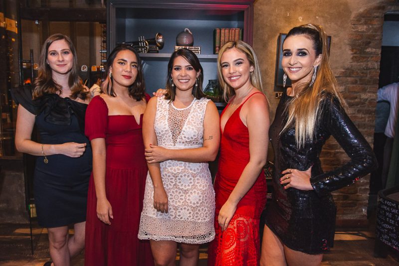 Especial Duetos - Espetáculo da Duetos Escola de Música movimenta o Sótão do Moleskine Gastrobar