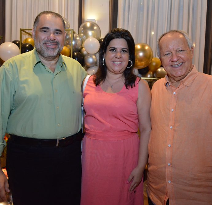 Edson E Patricia Ferreira E Crica Bezerra De Menezes