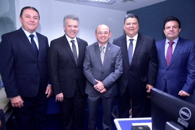 Honraria - Assembleia Legislativa concede Título de Cidadão Cearense a Colombo Cialdini