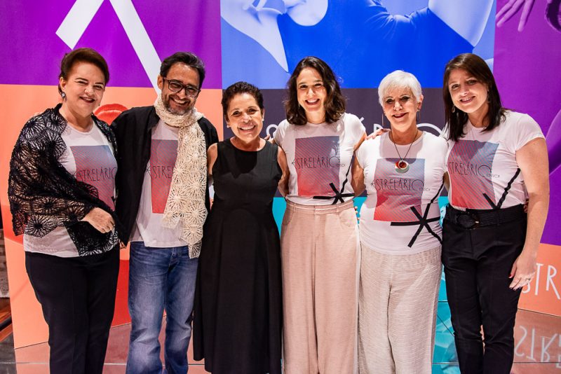 Vendedores por um dia - Embaixadores do Estrelário marcam presença na loja da Edisca para dia de vendas