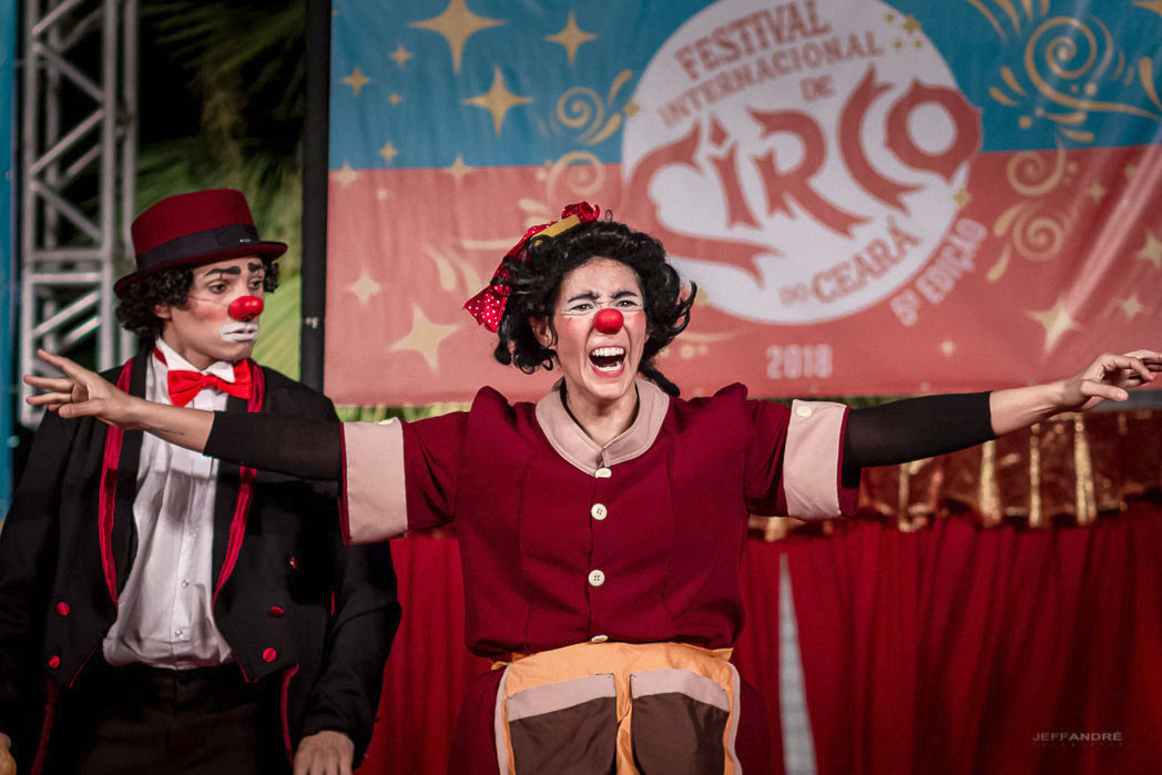 O Festival Internacional de Circo do Ceará vai invadir a Vila Azul do Mar durante o weekend