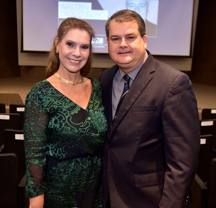 Ivana Diogo E Waldyr Diogo Neto