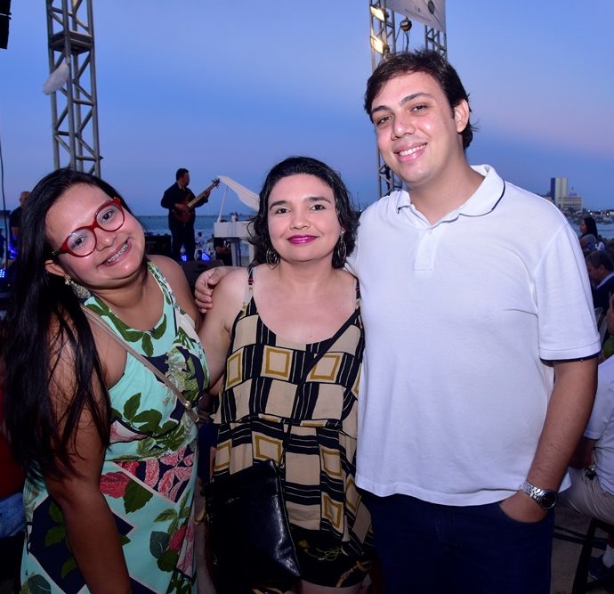 Jessica Neres, Ana Kelly, Moises Lira