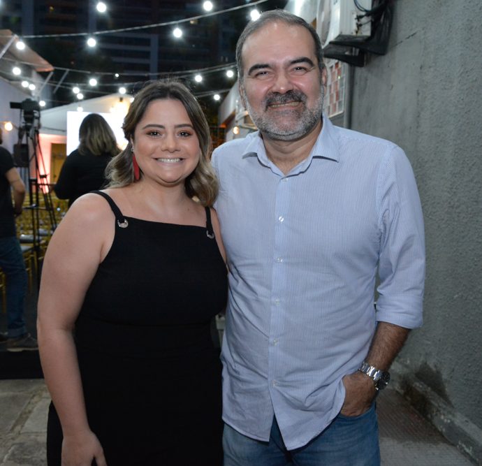 Karla Rodrigues E Bosco Couto